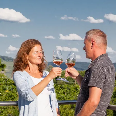 Wein & Bett Weihbrecht Zajazd Bretzfeld