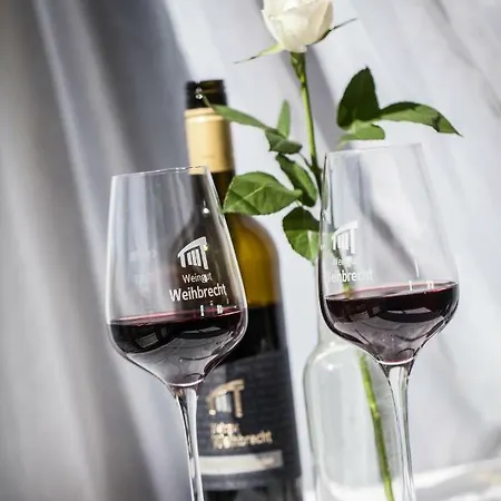 Wein & Bett Weihbrecht * ברצפלד
