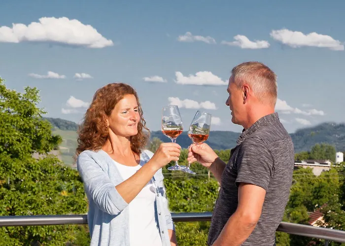 Wein & Bett Weihbrecht Värdshus Bretzfeld